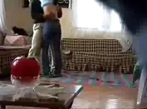 Sveta Bukina baise avec deux mecs