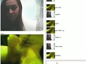 Femme de ménage russe baise Guy avec un Strap-on dans le cul