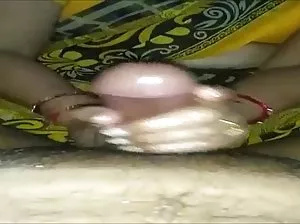 Fils baise dans un se tortiller ingérable mature maman avec nue tit