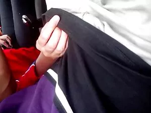 18-Year-Old écolière essaie de baiser dans le cul