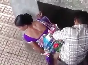 Dude doigté sur le sexe chat