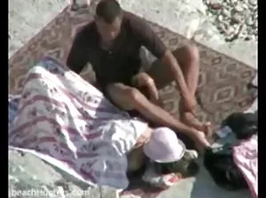 Guy baise fille et pousses Homemade porno vidéos
