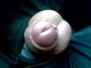 Chloe suce son masseur musculaire