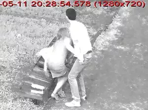 Le Secrétaire raunety baise avec le patron au travail