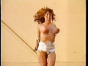Mince russe génisse baisée masseur