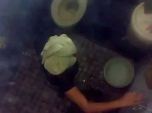 Homme adulte baisée écolière (18 ans) avec le cancer