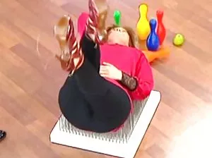 Enfant en bas âge a sexe chaud dans le lit