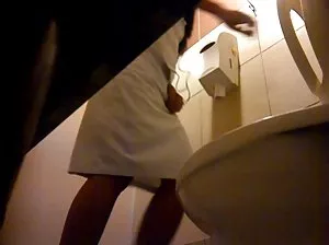 Mama avec d’énormes traites saccé de fils timides